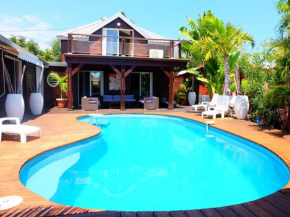 100m plage sable fin Villa CINTA piscine chauffée
